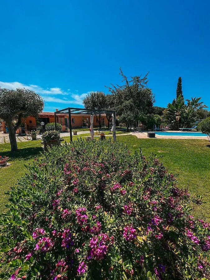 Hotel Tra Terra E Mare Flumini di Quartu Italia